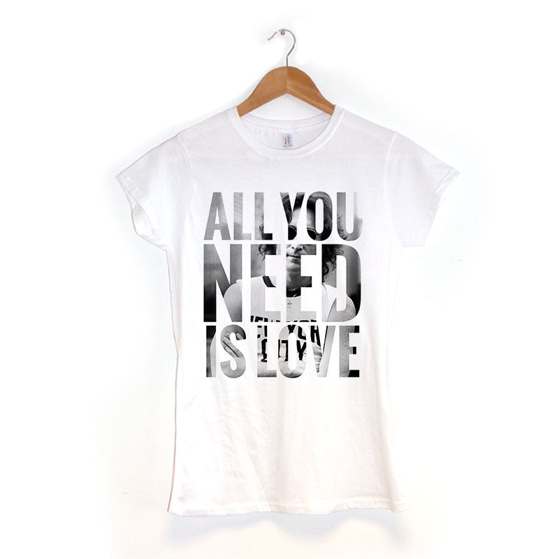 All you need is love - Women's T-Shirt